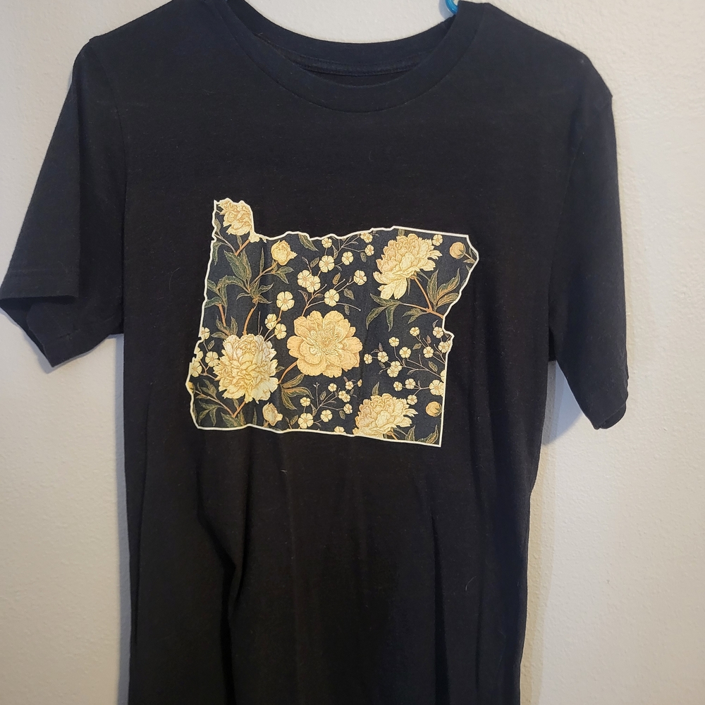 Black T-Shirt with Oregon Floral Graphic